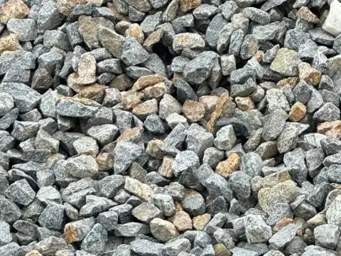 Granite (gravel) chippings supplied by Pamitadz